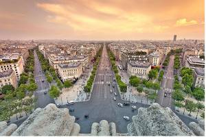 The wide sidewalks of the Champs-Elysées invite strolling. (Dominic Arizona Bonuccelli, Rick Steves' Europe)