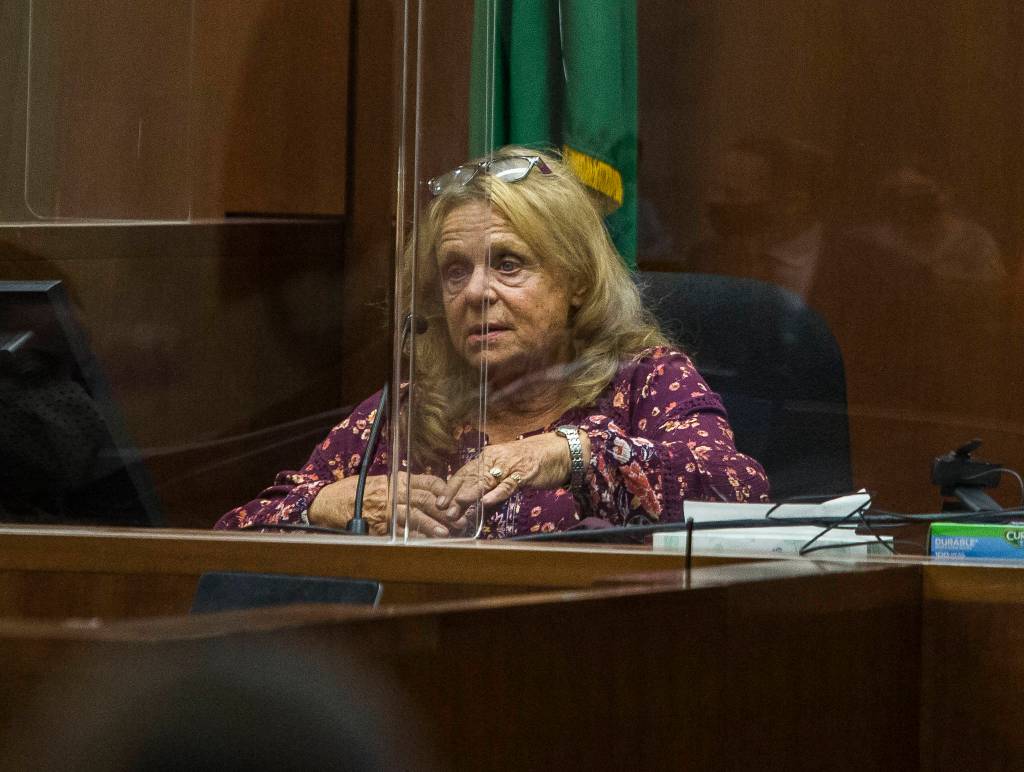 Jody Loomis neighbor and friend, Linda Hook, testifies Wednesday in Everett. (Olivia Vanni / The Herald)