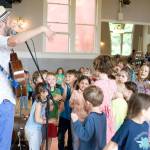 Eli Rosenblatt of Seattle will be performing for a live-stream audience this Saturday.