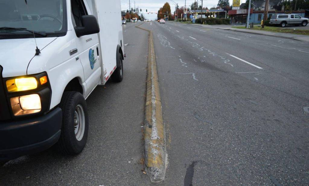 The curb median on Highway 99 at 112th Street Southwest had faded paint before an Everett woman raised concern about it to the city, which painted it in early November. (City of Everett)