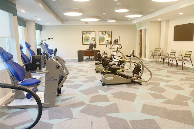 Recognizing the importance of fitness to overall health, Quail Park amenities include a gym with eight-piece senior-oriented HUR equipment.