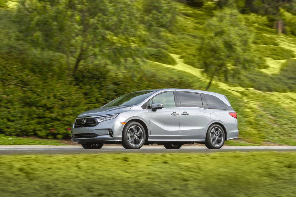 All 2021 Honda Odyssey models have a 280-horsepower V6 engine and a 10-speed automatic transmission. (Manufacturer photo)