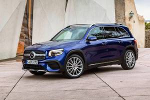 The 2021 Mercedes-Benz GLB 250 luxury compact SUV is available with front-wheel or all-wheel drive. (Manufacturer photo)