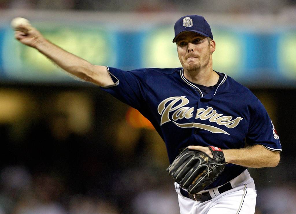 San Diego Padres starter Adam Eaton, a Snohomish High School alum, pitches against the St. Louis Cardinals in 2004 in San Diego. (AP Photo/Lenny Ignelzi)
