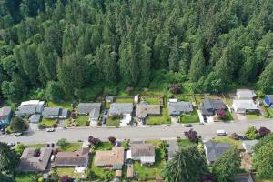 The Valley View neighborhood of Everett abuts the Wood Creek drainage, which city officials are proposing to sell for possible partial development. (Chuck Taylor / The Herald) 20200528