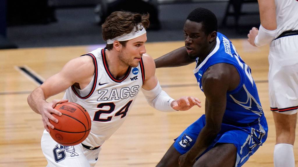 Kispert took another big step forward between his junior and senior seasons. (AP Photo/AJ Mast)