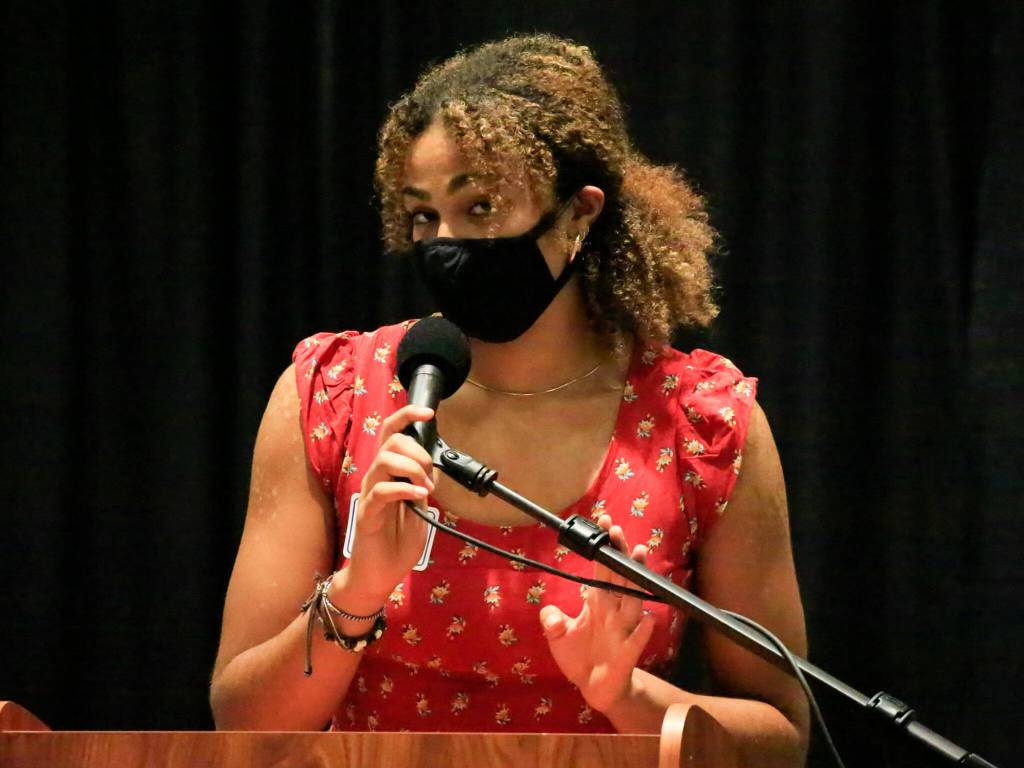 Livii Fetterley of Everett Community College gives thanks after receiving the 2021 Collegiate Athlete Female of the Year during the Snohomish County Sports Hall of Fame banquet at the Edward D. Hansen Conference Center at Angel of the Winds Arena on Wednesday night in Everett. (Kevin Clark / The Herald)