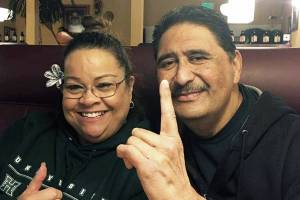 Bobby Nakihei (right) of Everett, shown with his wife, Diana, died of COVID-19 this month. In 2017 he received a heart and kidney from Justin Elzinga, a 20-year-old Kennewick college student who died unexpectedly. (Family photo) 20211013