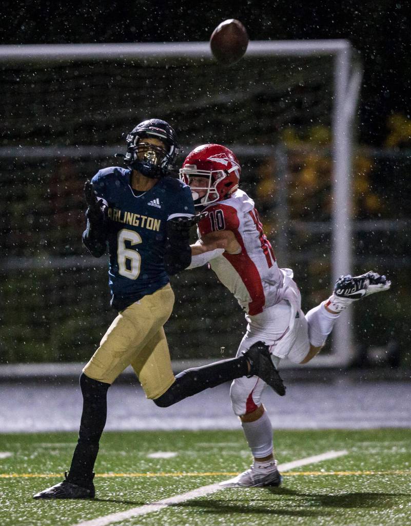 Elijah Jackson hauls in a go-ahead 41-yard touchdown pass from Trent Nobach. (Olivia Vanni / The Herald)