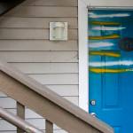 Residents move out of an apartment Wednesday afternoon in the Whispering Pines Complex in Lynnwood on August 25, 2021. (Kevin Clark / The Herald)