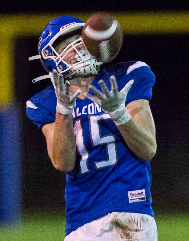 South Whidbeys Lucas Taksony makes a catch during the game on Friday, Oct. 29, 2021 in Langley, Wa. (Olivia Vanni / The Herald)