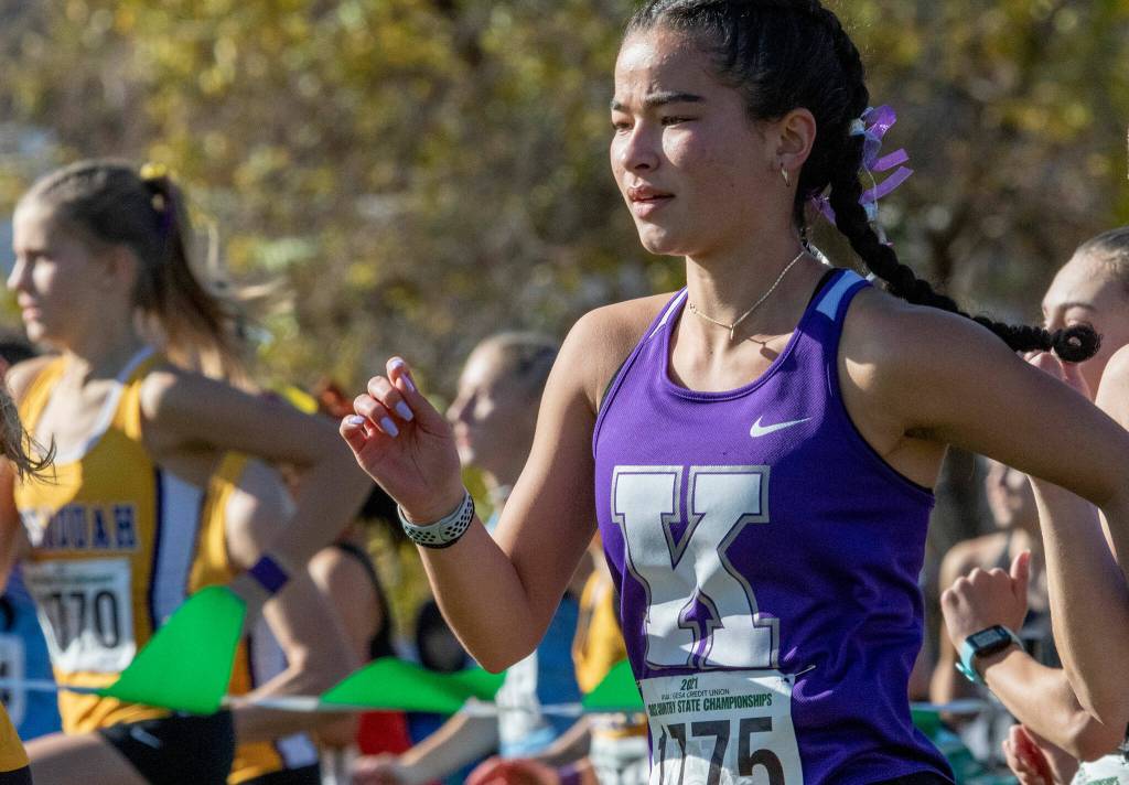 Kamiaks Emma Arceo (1775) competes during the WIAA 4A Girls State Cross Country Championships on Saturday at Sun Willows Golf Course in Pasco. (TJ Mullinax/For The Herald)