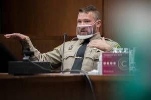 Sheriff Deputy Art Wallin testifies during the trial of Kevin Lewis on Wednesday, Oct. 27, 2021 in Everett, Wa. (Olivia Vanni / The Herald)