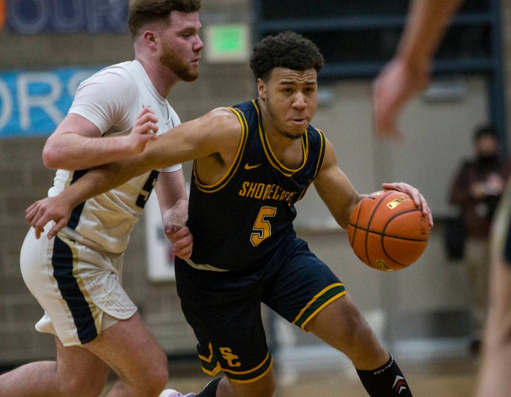 Elijah Johnson scored 37 points to lead Shorecrest. (Olivia Vanni / The Herald)