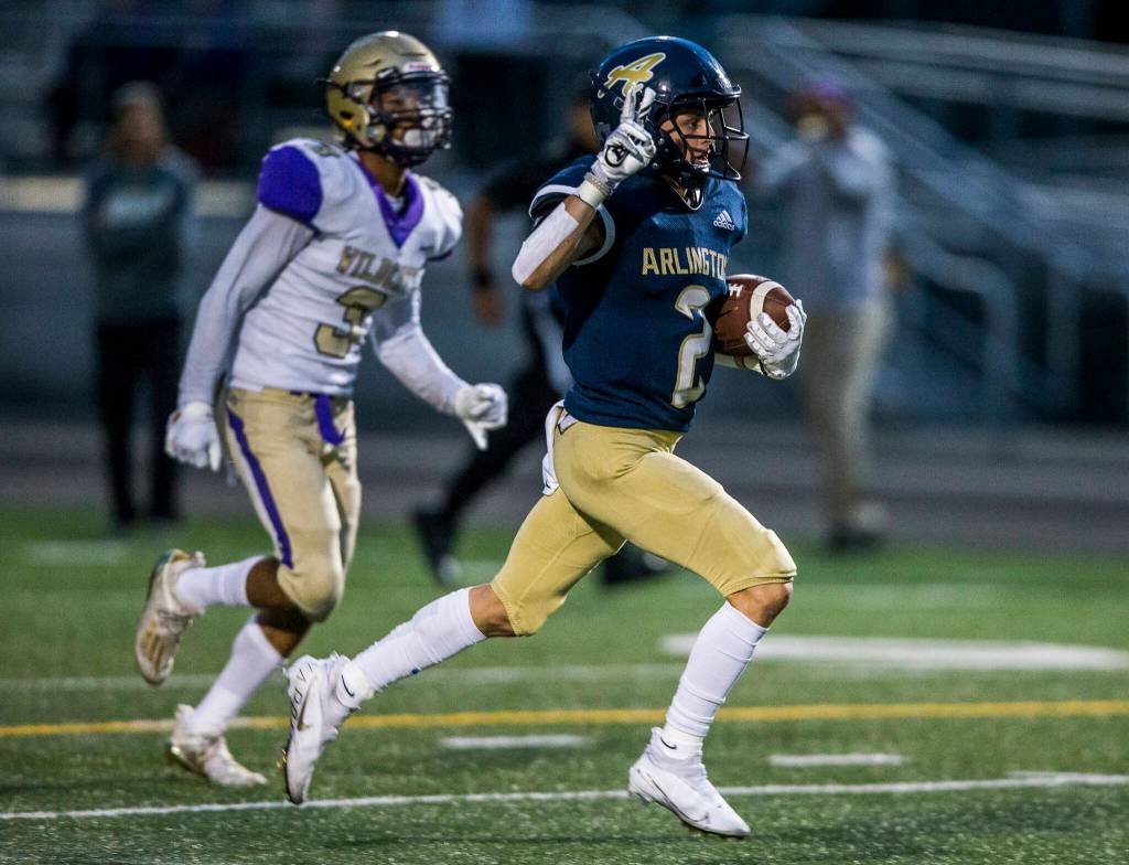 Arlington receiver Levi Younger (Olivia Vanni / The Herald)