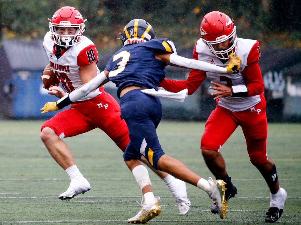 Marysville Pilchuck running back Jordan Velasquez (Kevin Clark / The Herald)