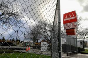 Alfy's Pizza on Broadway is closed in Everett.  (Kevin Clark / The Herald)