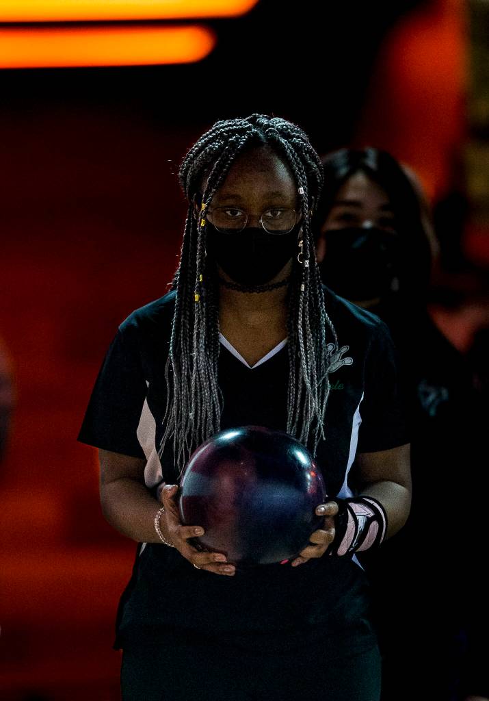 Jacksons Mishele Ross prepares to bowl during a match against Everett on Wednesday in Lynnwood. (Olivia Vanni / The Herald)