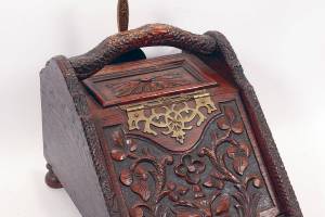 Photo Caption: A coal scuttle wasn't always used for coal; it could hold logs or collect ashes. This one from about 1900 sold for $125 at DuMouchelles in Detroit.
(c) 2022 by Cowles Syndicate Inc.