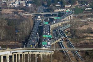Looking east toward the U.S. 2 trestle as cars begin to backup on Thursday, March 1, 2018 in Everett, Wa. The aging westbound span needs replacing and local politicians are looking to federal dollars to get the replacement started. (Andy Bronson / The Herald)