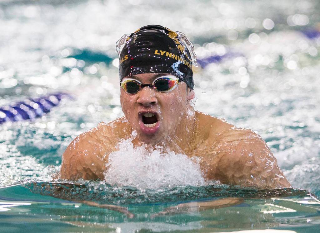 Lynnwoodճ Elijah Milan swims in the 200 Yard IM during the 3A Boys Districts swim meet on Saturday, Feb. 12, 2022 in Snohomish, Wa. (Olivia Vanni / The Herald)
