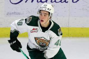 Everett's Olen Zellweger against the Portland Winterhawks Saturday evening at the Angel of the Winds Arena on January 1, 2022. (Kevin Clark / The Herald)