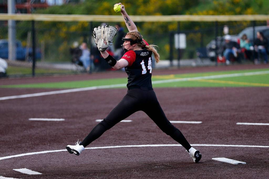 Snohomishs Skyla Bristol pitches against Everett during Tuesdays Class 3A District 1 matchup at the Phil Johnson Ballfields in Everett. (Ryan Berry / The Herald)