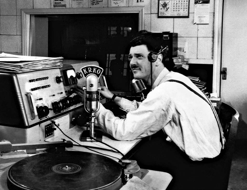 Radio announcer Earle Gerdon at KRKO Studio A in 1947. (Gerdon Family / KRKO Archives)