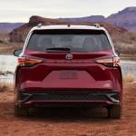 A black sport mesh lower rear bumper is a distinguishing feature of the 2022 Toyota Sienna XSE minivan. (Toyota)