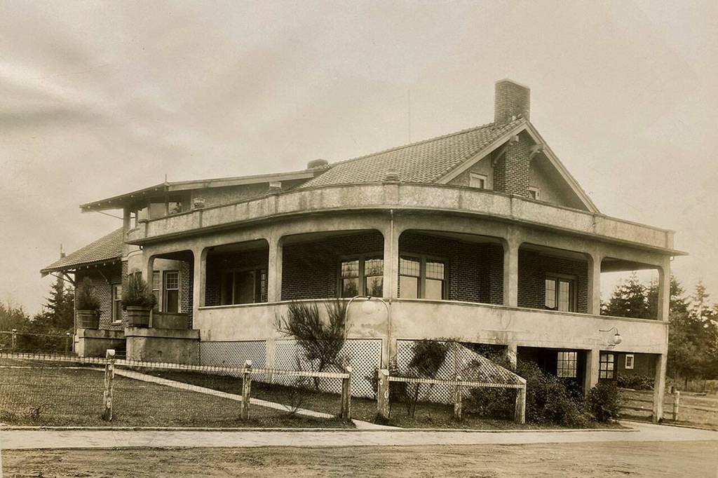 This photo from 1927 shows the Olympic Tavern, an Edmonds-area roadhouse that now functions as a residential home. (Courtesy of Brad Holden)