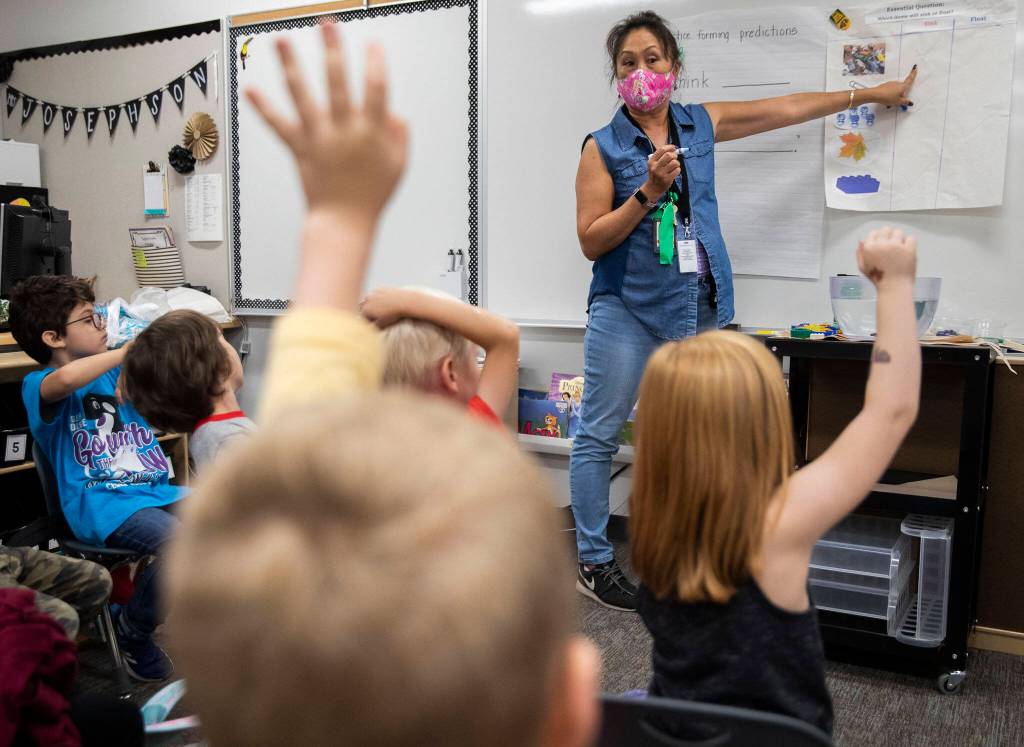 Courtney Holden goes through a lesson during Everett Ready on Aug. 26, near Everett. (Olivia Vanni / The Herald)