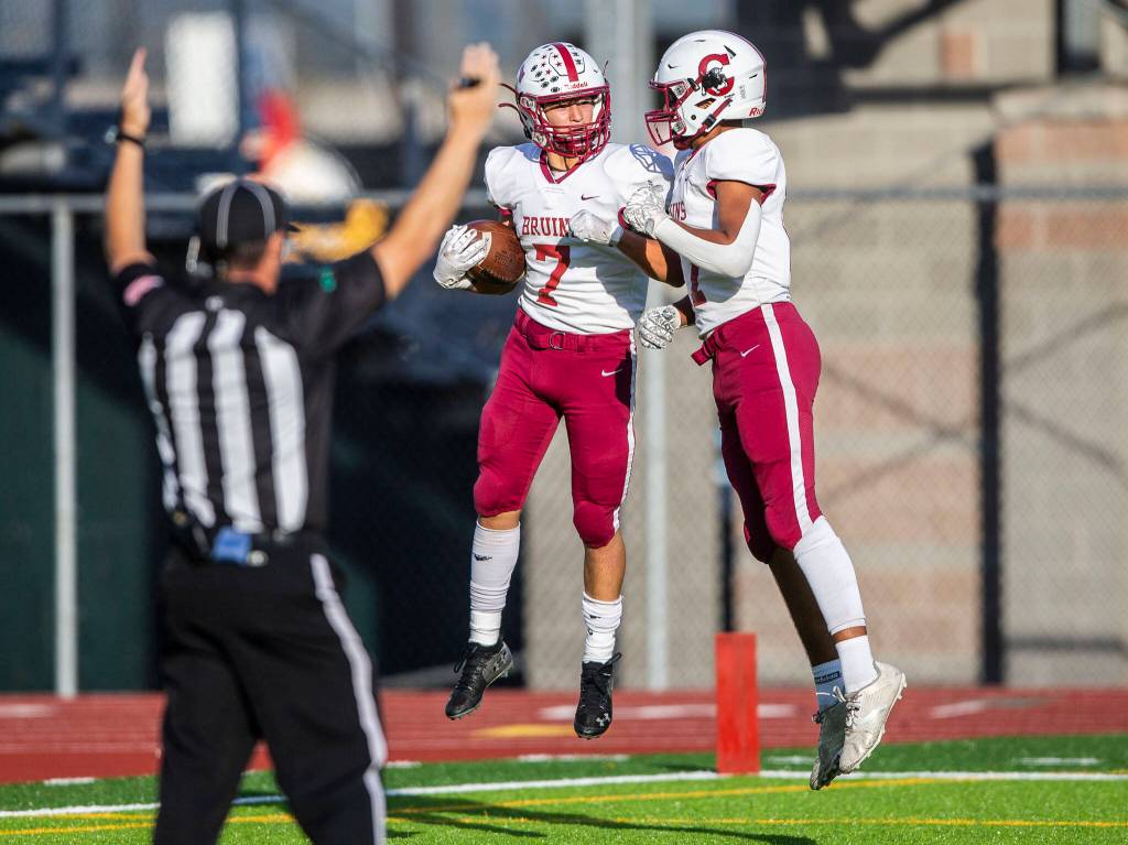 Cascades Zach Lopez celebrates his touchdown during the game against Jackson on Friday, Sept. 23, 2022 in Everett, Washington. (Olivia Vanni / The Herald)