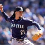 Seattle Mariners starting pitcher Luis Castillo throws during the first inning of a baseball game against the Kansas City Royals Sunday, Sept. 25, 2022, in Kansas City, Mo. (AP Photo/Charlie Riedel)