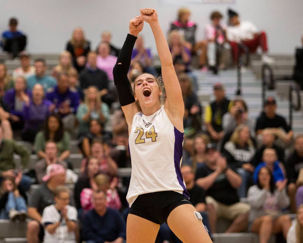 Lake Stevens Katelyn Eichert cheers after getting point during the match against Glacier Peak on Tuesday, Oct. 11, 2022 in Lake Stevens, Washington. (Olivia Vanni / The Herald)