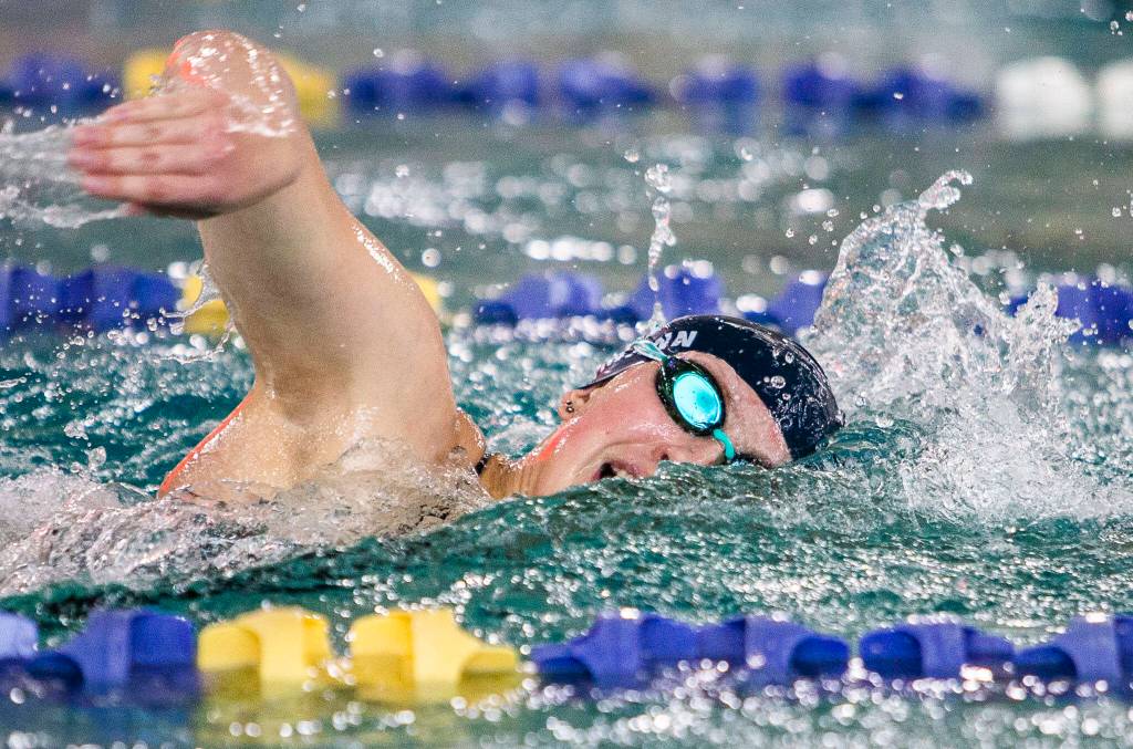 Glacier Peaks Alena Lehmann swims in the 200 Yard Freestyle during the meet against Snohomish on Tuesday, Oct. 18, 2022 in Snohomish, Washington. (Olivia Vanni / The Herald)