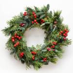 You can make your own festive Christmas wreath at area garden centers. (Getty Images)