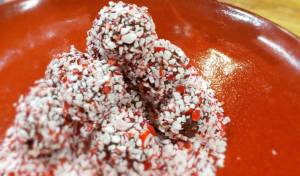 Peppermint Bon Bons (foreground) and Peppermint Hot Chocolate. (Tulalip Resort Casino)