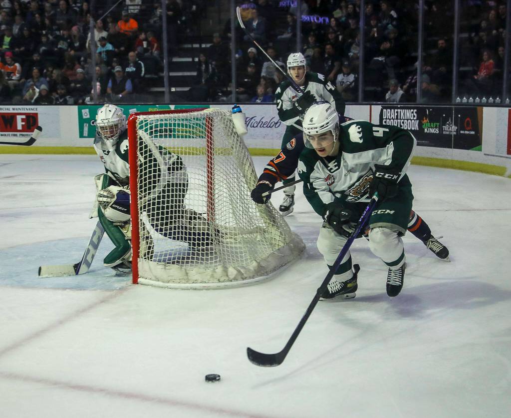 Slivertips Dexter Whittle (4) moves with the puck during a game between the Silvertips and Kamloops Blazers at the Angel of the Winds Arena on Friday, Jan. 13, 2023. The Silvertips fell to the Kamloops, 3-6. (Annie Barker / The Herald)