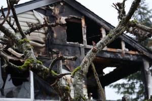 A unit in a Marysville apartment building caught fire Wednesday morning, displacing nine residents. (Marysville Fire District)