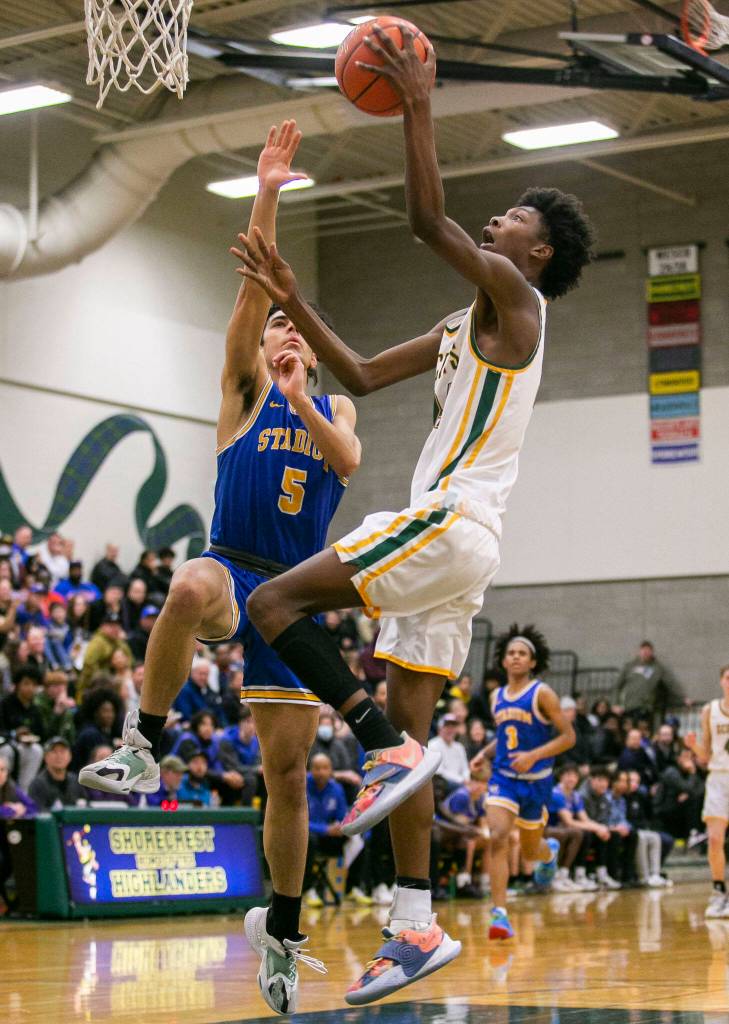 Shorecrests Adarrius Hilliard makes a layup during the game against Stadium on Tuesday, Feb. 21, 2023 in Shoreline, Washington. (Olivia Vanni / The Herald)