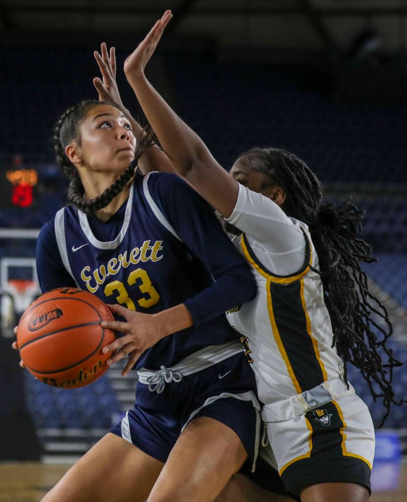 Everetts Junior Parrish (33) shoots the ball during a 3A girls game in the Hardwood Classic between Everett and Lincoln at the Tacoma Dome in Tacoma, Washington on Wednesday, March 1, 2023. Everett fell, 43-45. (Annie Barker / The Herald)