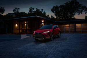 The 2023 Toyota Venza lineup includes a new Nightshade model, based on the Venza XLE trim level. (Toyota)