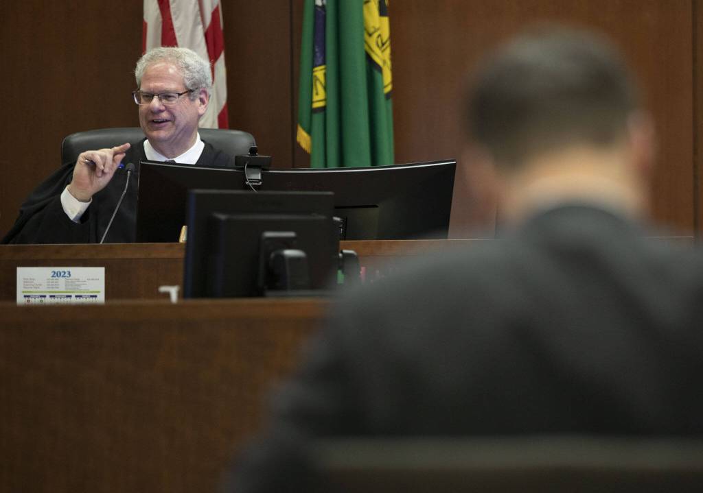 Judge Bruce Weiss speaks to the attorneys during jury selection at the Snohomish County Courthouse on Tuesday, March 14, 2023 in Everett, Washington. (Olivia Vanni / The Herald)