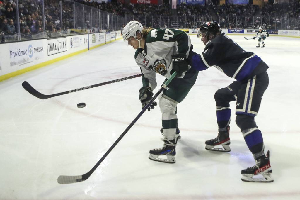 Silvertips Parker Hendren (47) moves with the puck during a game between the Everett Silvertips and Victoria Royals at the Angel of the Winds Arena on Friday, March 24, 2023. The Silvertips fell to the Royals, 6-4. (Annie Barker / The Herald)