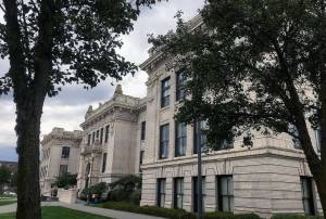 Everett High School (Sue Misao / The Herald file)