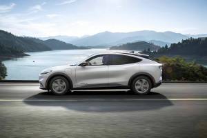 2023 Ford Mustang Mach-E SUV (Ford)