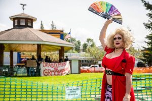 Murphy’s Lala speaks to a crowd at Arlington’s first-ever Pride celebration telling them to “pay them no mind” in response to the Pride protestors on Saturday, June 4, 2022. (Olivia Vanni / The Herald)