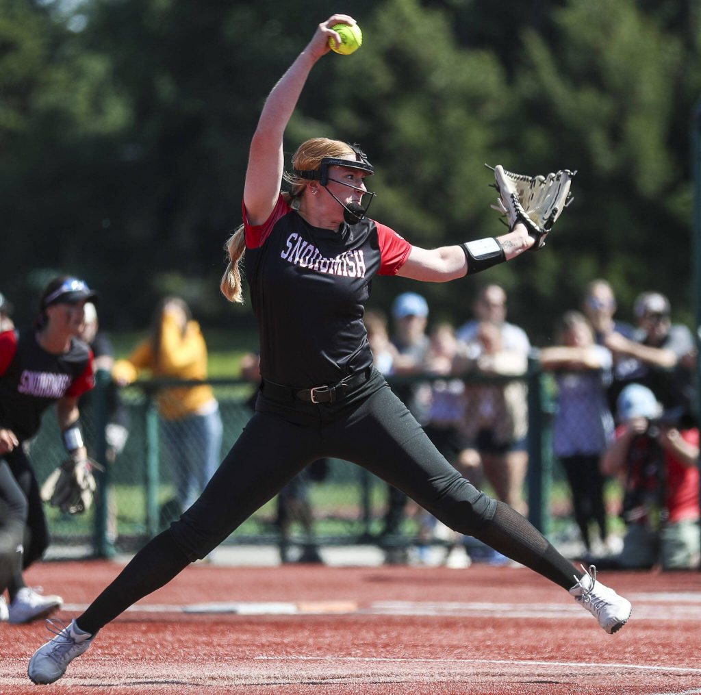 Snohomishs Skyla Bristol (14) pitches during the 3A softball championship game between Snohomish and Peninsula at the Lacey-Thurston County Regional Athletic Complex in Olympia, Washington on Saturday, May 27, 2023. Snohomish lost, 4-1. (Annie Barker / The Herald)