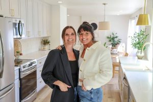 Leslie Davis, left, and Lyndsay Lamb, stars of "Unsellable Houses." (HGTV)