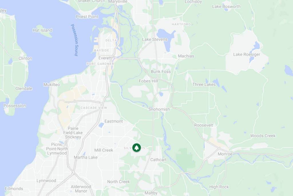 Willis D. Tucker Community Park is marked with the green tree icon.